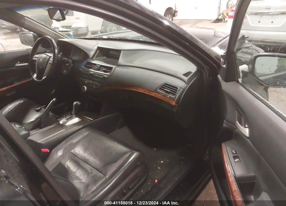 2012 HONDA ACCORD 2.4 EX-L VIN: 1HGCP2F84CA034900