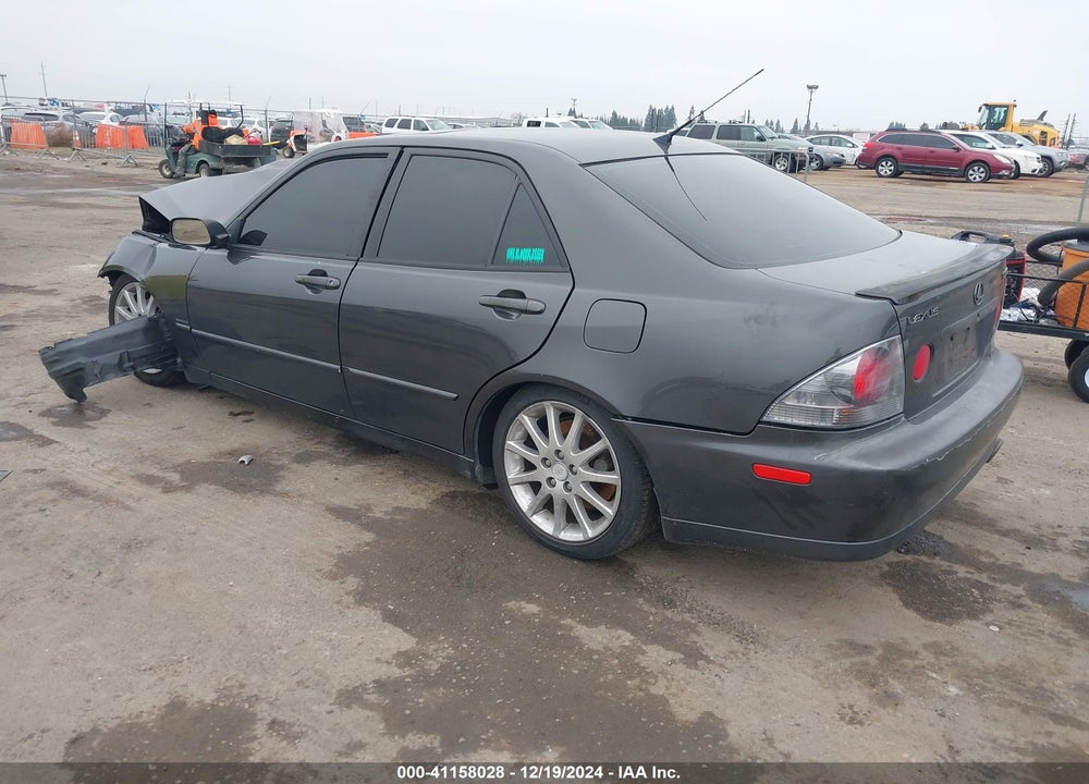 2003 LEXUS IS 300 BASE W/5-SPEED MANUAL VIN: JTHBD192930075709
