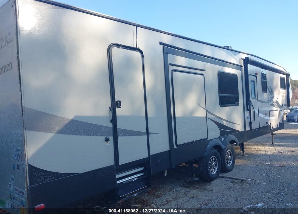 2019 FOREST RIVER CHAPARRAL VIN: 5ZT3CH2B0KA321484