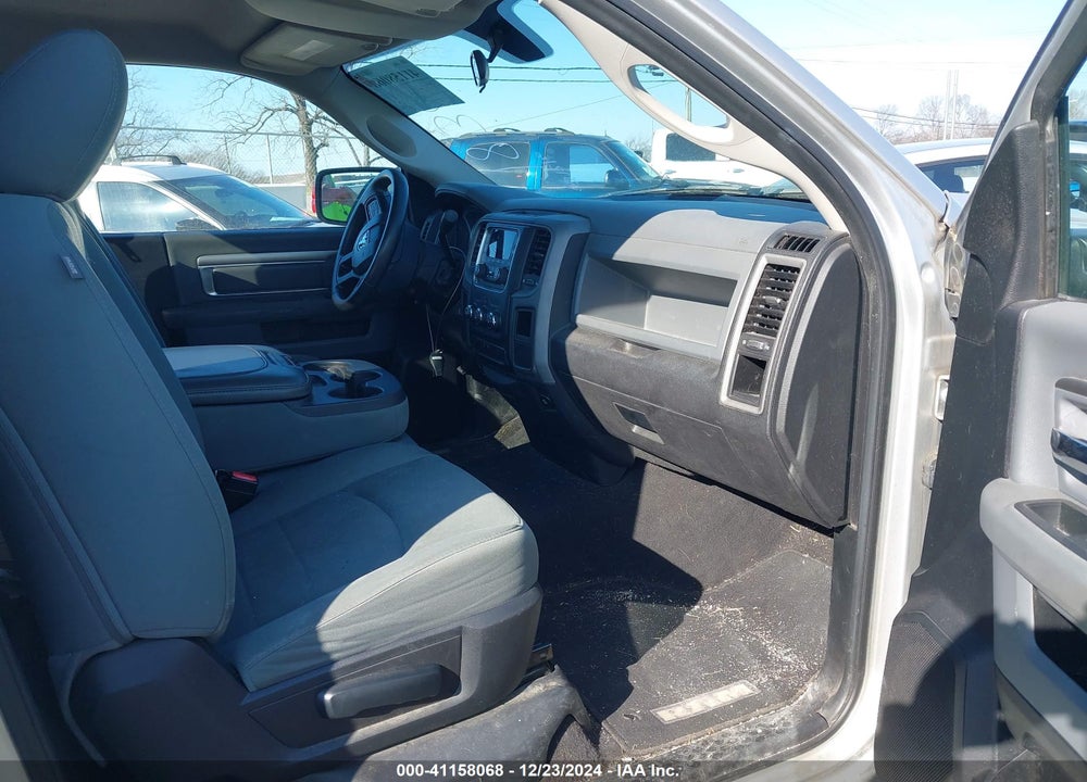2014 RAM 1500 VIN: 3C6JR6AT8EG121830