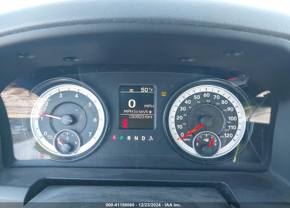 2014 RAM 1500 VIN: 3C6JR6AT8EG121830