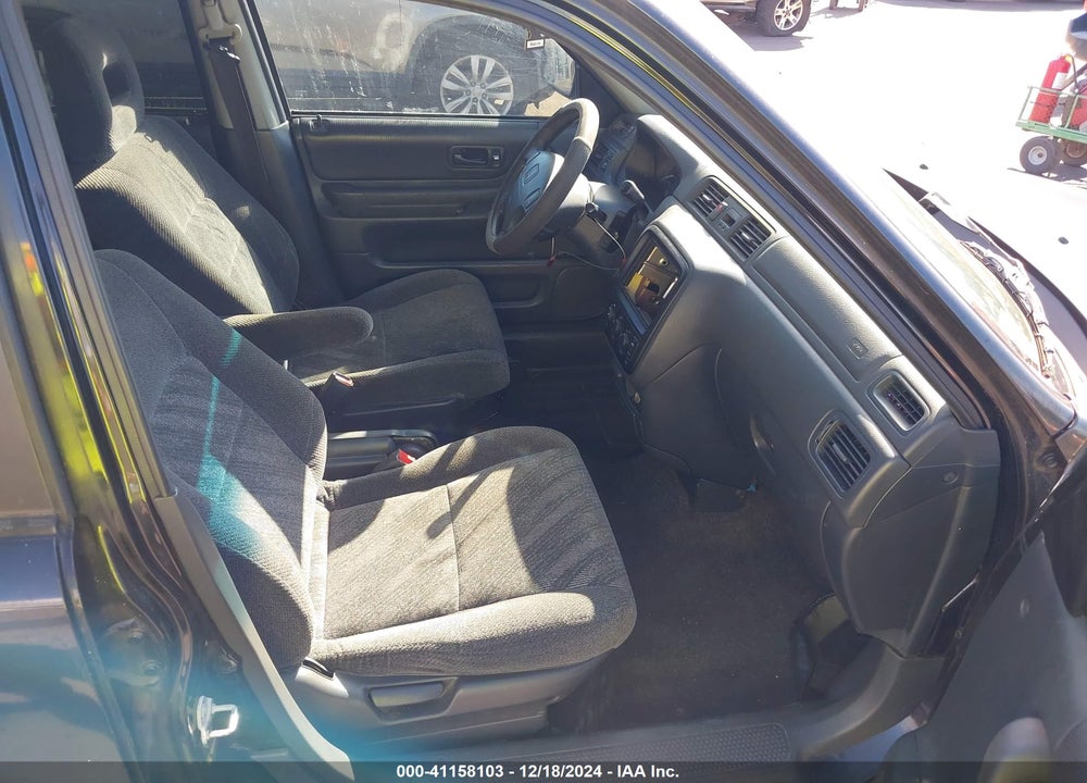 2001 HONDA CR-V LX VIN: JHLRD28491S000943