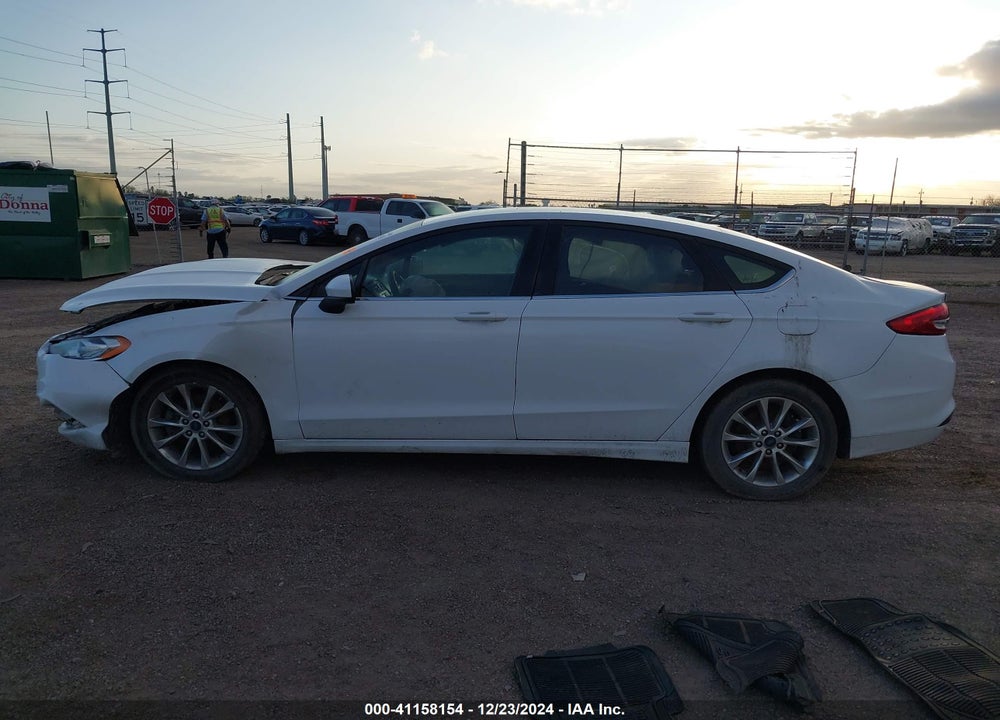 2017 FORD FUSION VIN: 3FA6P0H74HR163095