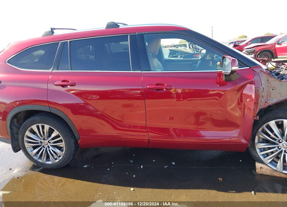 2023 TOYOTA HIGHLANDER PLATINUM VIN: 5TDKDRBHXPS001202