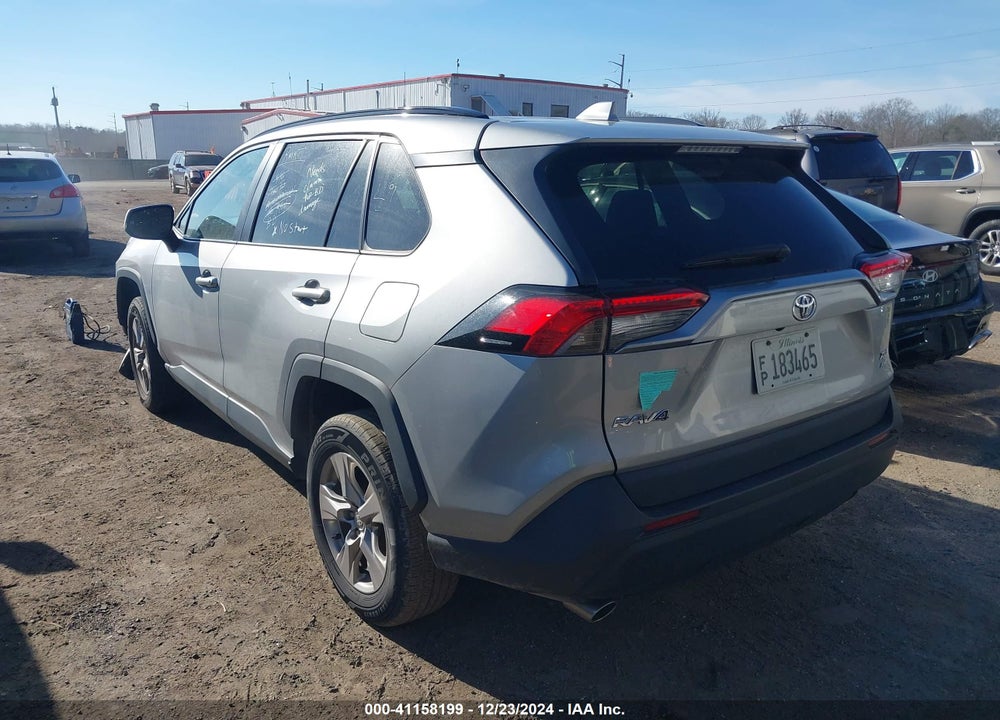 2022 TOYOTA RAV4 VIN: 2T3P1RFV2NW272653