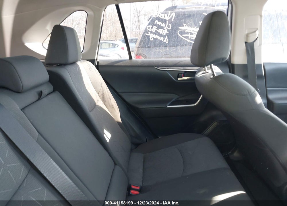 2022 TOYOTA RAV4 VIN: 2T3P1RFV2NW272653