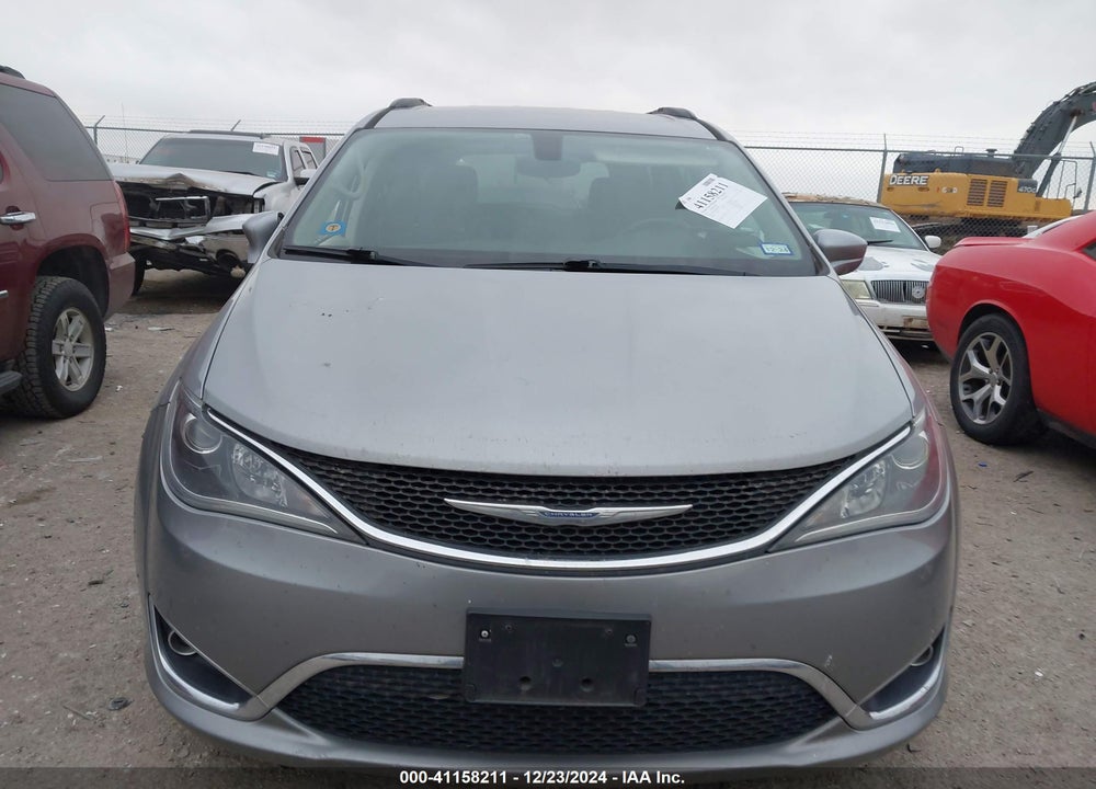 2017 CHRYSLER PACIFICA TOURING L VIN: 2C4RC1BGXHR702648