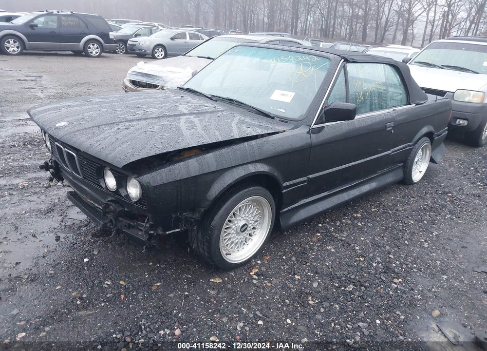 1992 BMW 325 IC VIN: WBABB1311NEC06144