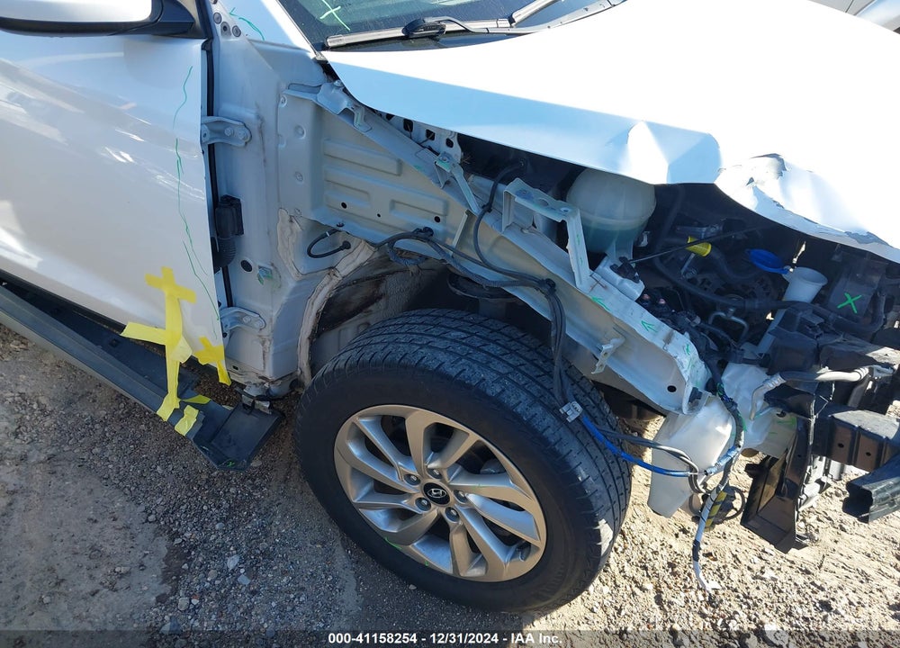 2017 HYUNDAI TUCSON SE VIN: KM8J33A46HU593622
