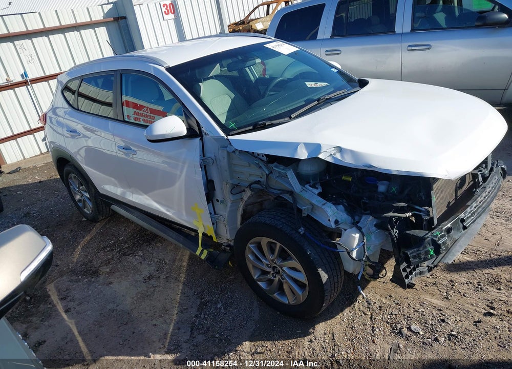 2017 HYUNDAI TUCSON SE VIN: KM8J33A46HU593622