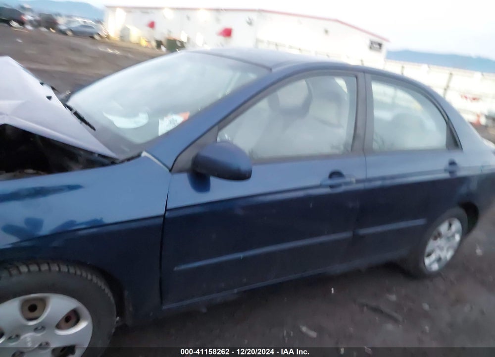 2009 KIA SPECTRA VIN: KNAFE221495589502