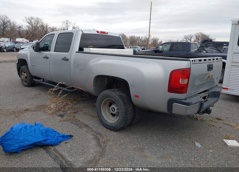 2011 CHEVROLET SILVERADO 3500HD WORK TRUCK VIN: 1GC4KZC84BF218279