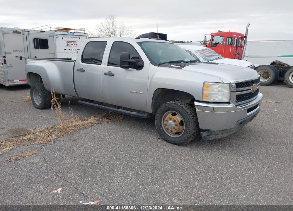 2011 CHEVROLET SILVERADO 3500HD WORK TRUCK VIN: 1GC4KZC84BF218279