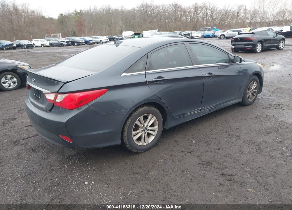 2014 HYUNDAI SONATA VIN: 5NPEB4AC0EH923492