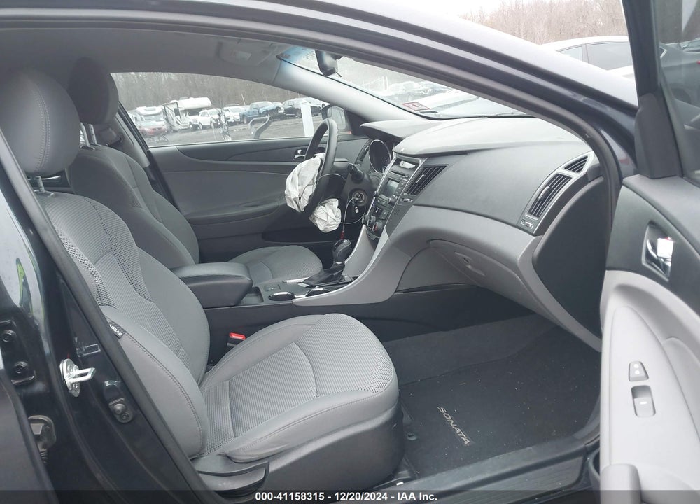 2014 HYUNDAI SONATA VIN: 5NPEB4AC0EH923492