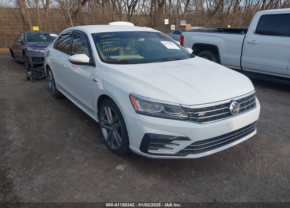 2017 VOLKSWAGEN PASSAT VIN: 1VWDT7A36HC068224