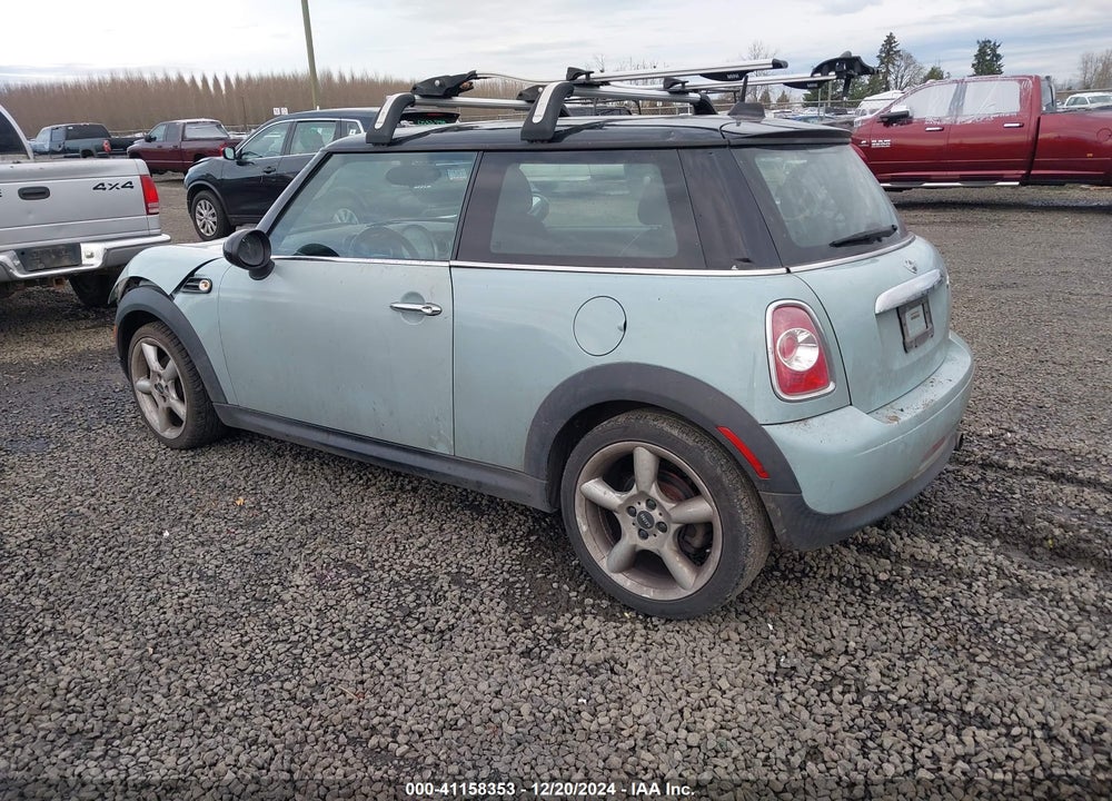 2012 MINI COOPER VIN: WMWSU3C54CT368185