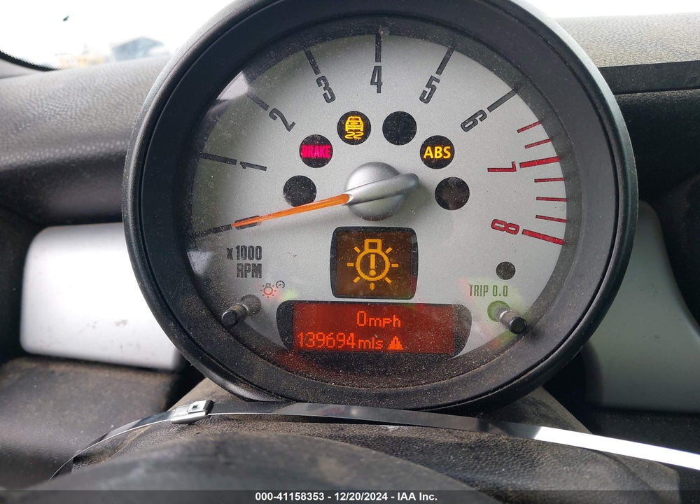 2012 MINI COOPER VIN: WMWSU3C54CT368185