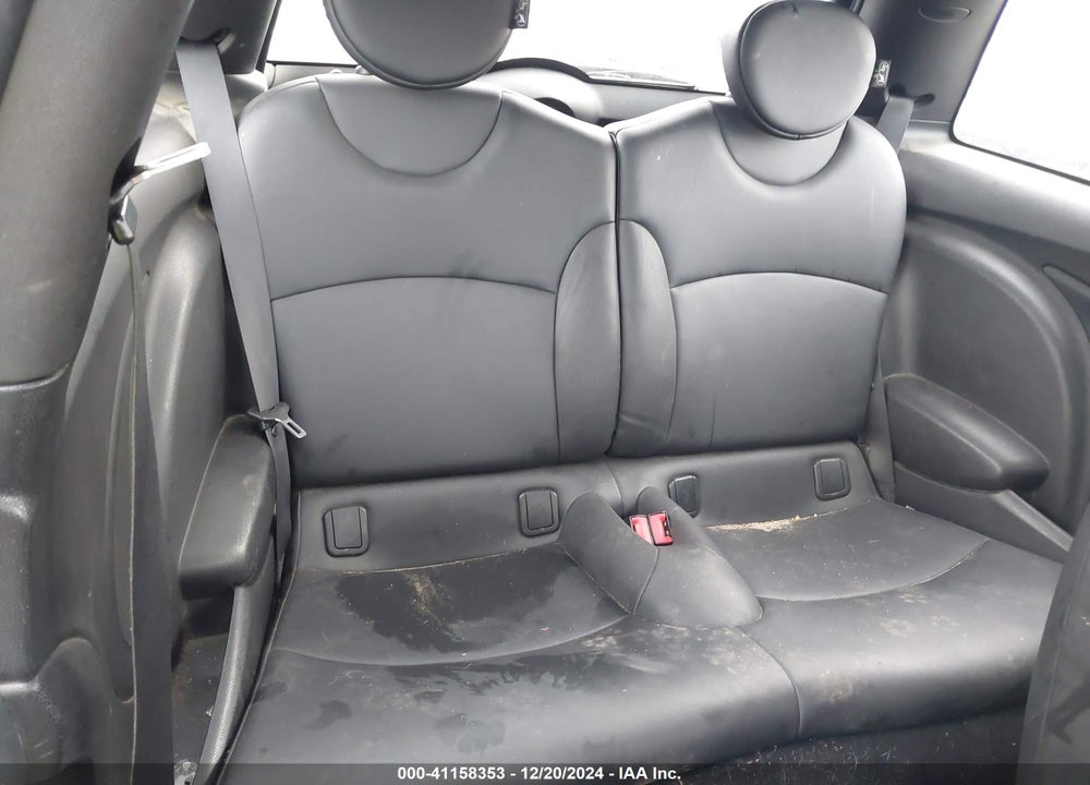 2012 MINI COOPER VIN: WMWSU3C54CT368185