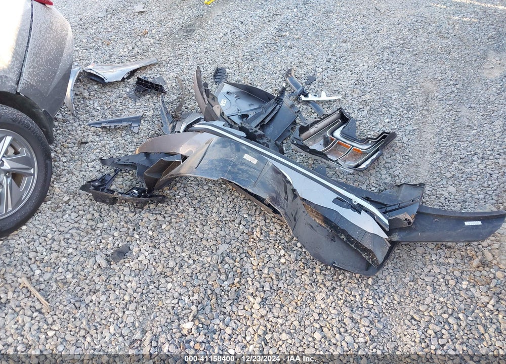 2024 HYUNDAI ELANTRA VIN: KMHLL4DG5RU743919