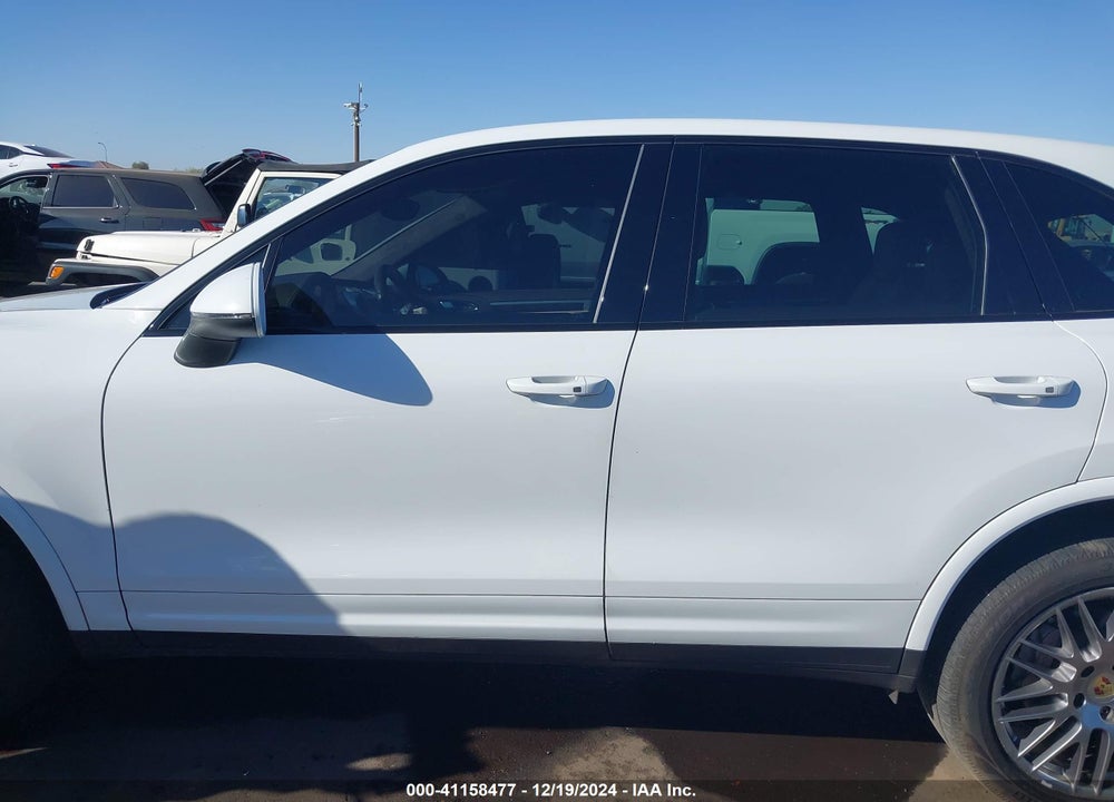 2016 PORSCHE CAYENNE S VIN: WP1AB2A20GLA96715