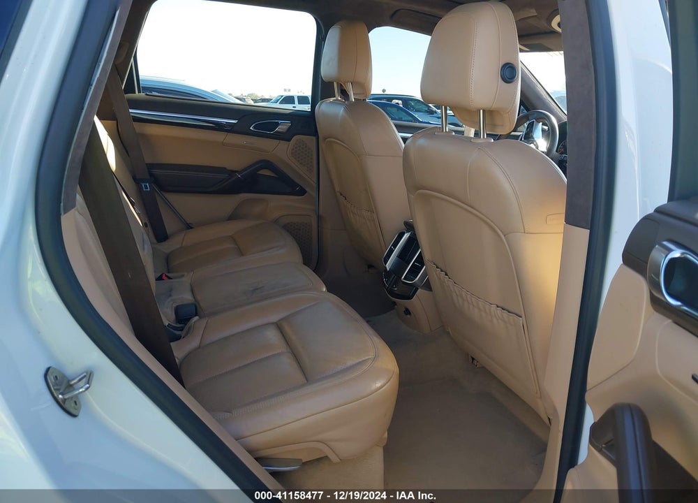 2016 PORSCHE CAYENNE S VIN: WP1AB2A20GLA96715