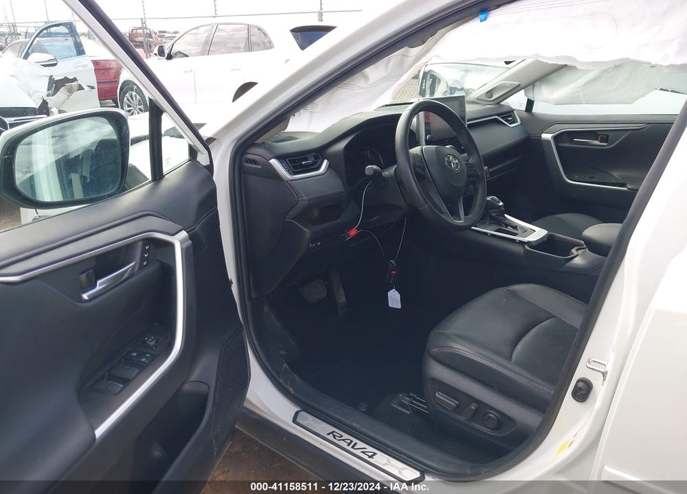 2022 TOYOTA RAV4 VIN: 2T3Y1RFV7NW196836