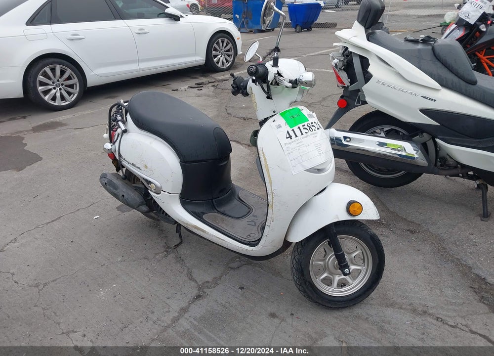 2017 HONDA NCW50 VIN: JH2AF7710HK101945
