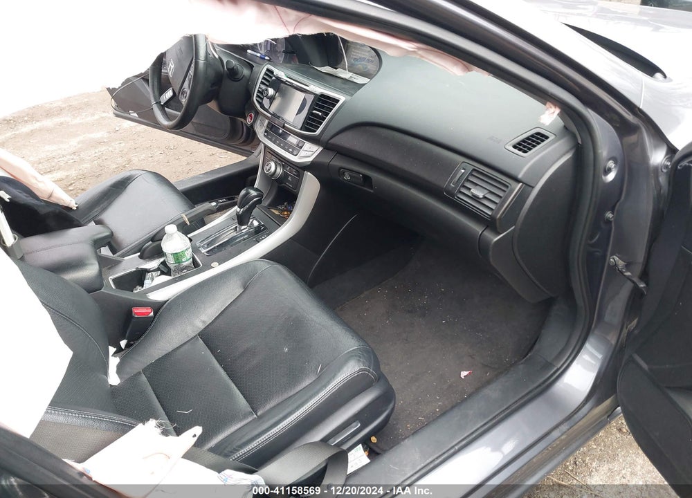 2015 HONDA ACCORD VIN: 1HGCR3F86FA021800