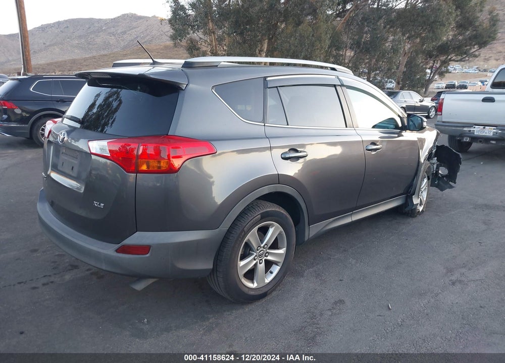 2015 TOYOTA RAV4 XLE VIN: 2T3WFREV0FW191702