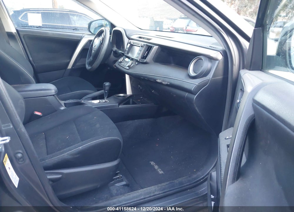 2015 TOYOTA RAV4 XLE VIN: 2T3WFREV0FW191702