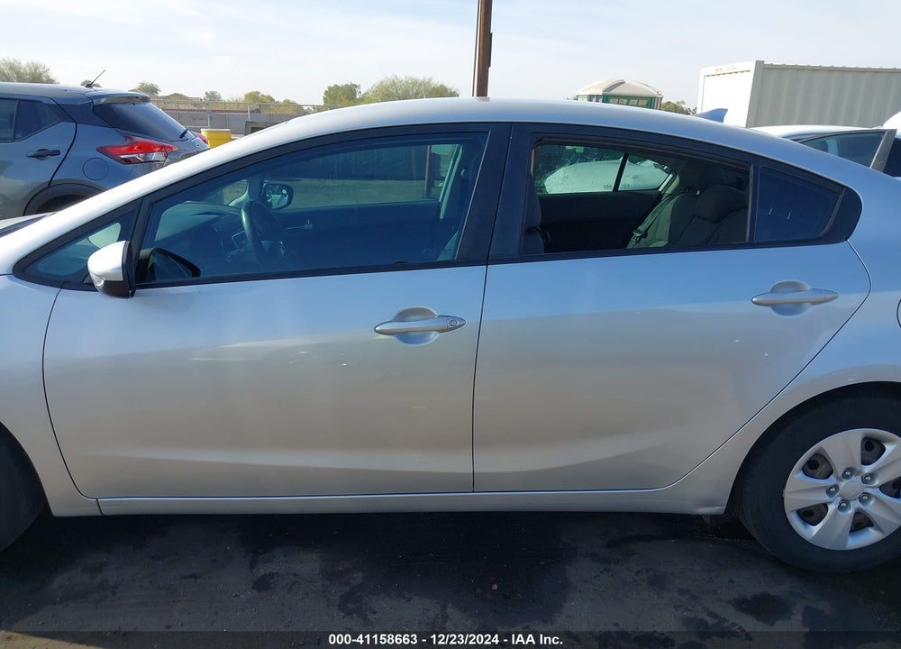 2017 KIA FORTE LX VIN: 3KPFK4A70HE054120