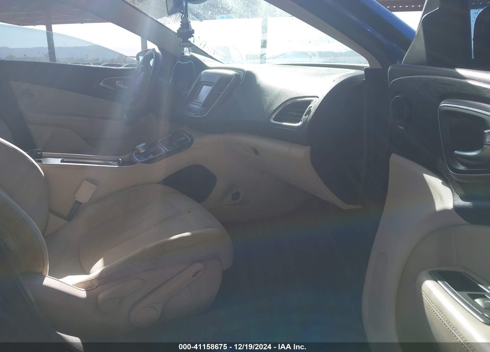2015 CHRYSLER 200 LIMITED VIN: 1C3CCCAB0FN687521