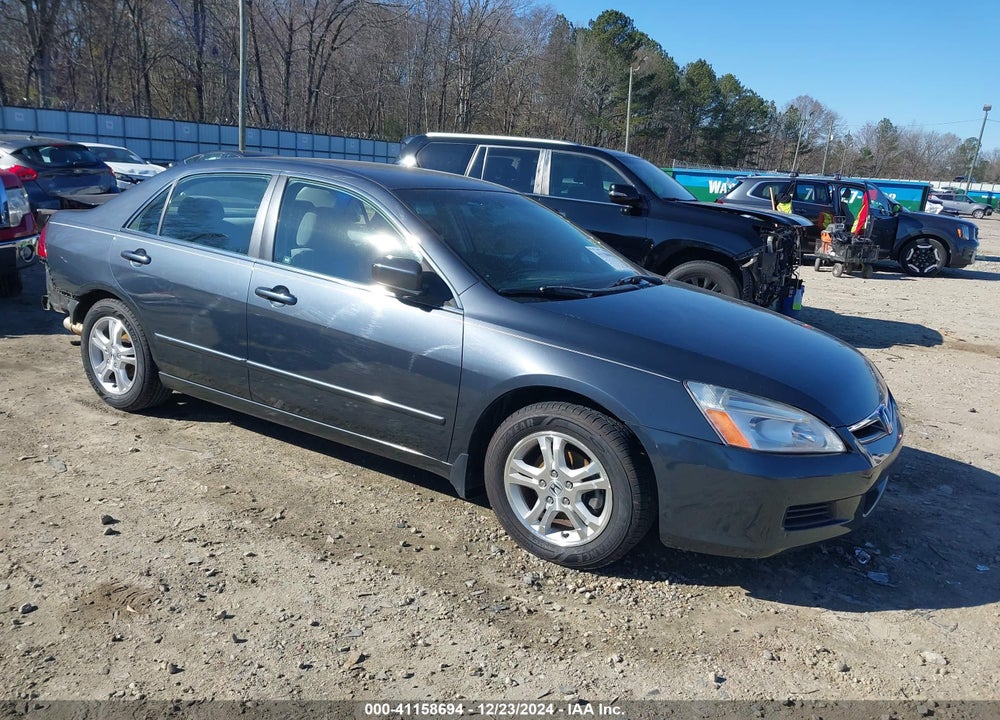 2007 HONDA ACCORD 2.4 SE VIN: JHMCM56377C006109