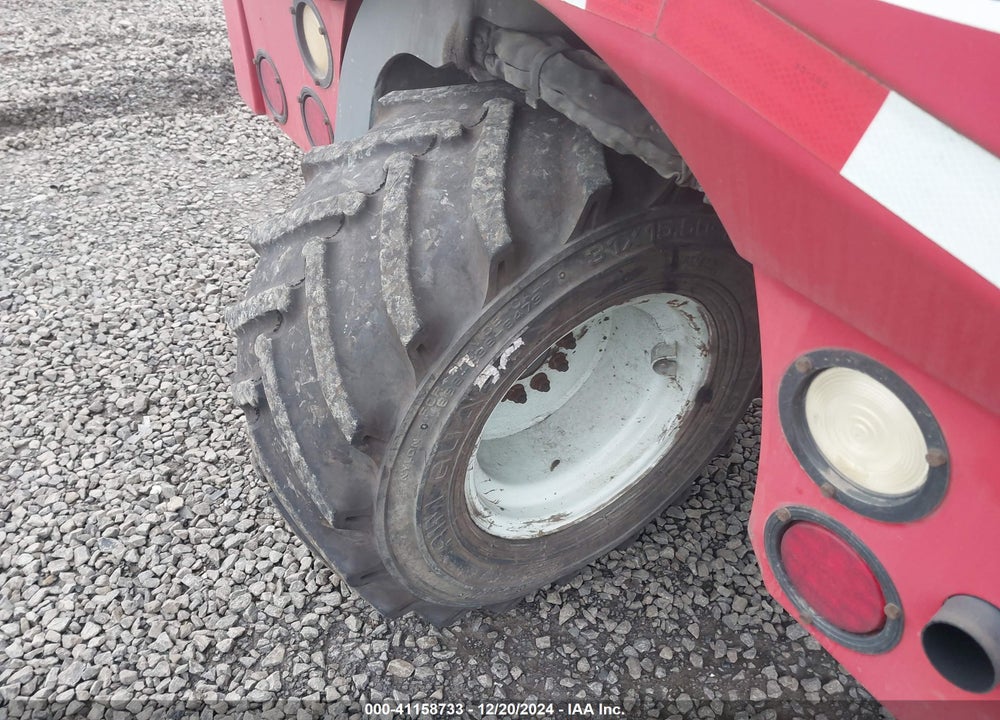 2015 MOFFETT 5000 TRUCK MOUNTED VIN: XO300008