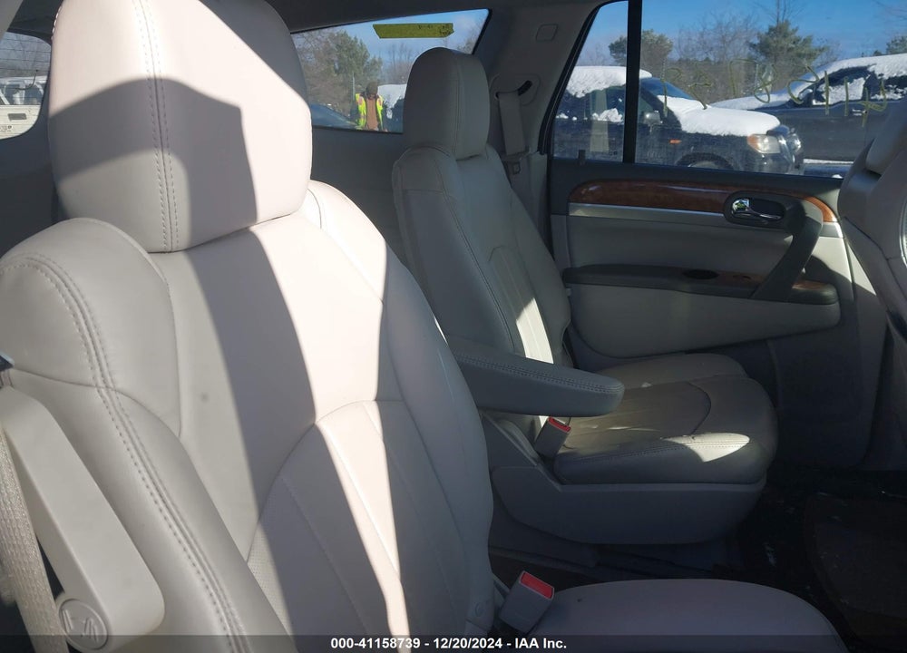 2011 BUICK ENCLAVE 1XL VIN: 5GAKRBEDXBJ236501
