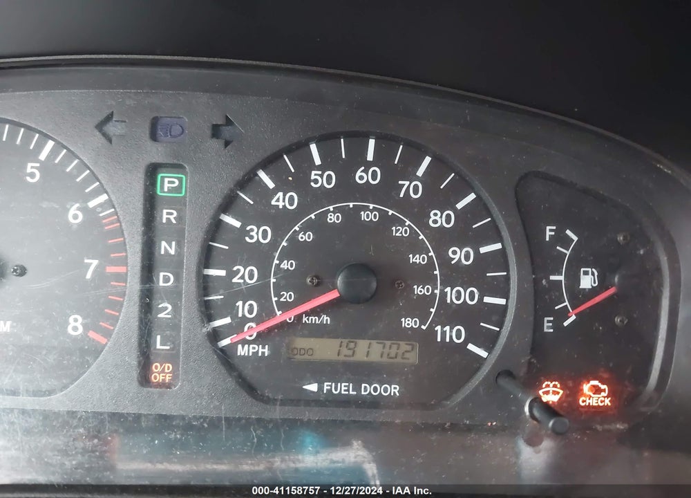 1998 TOYOTA SIENNA LE VIN: 4T3ZF13C4WU008284