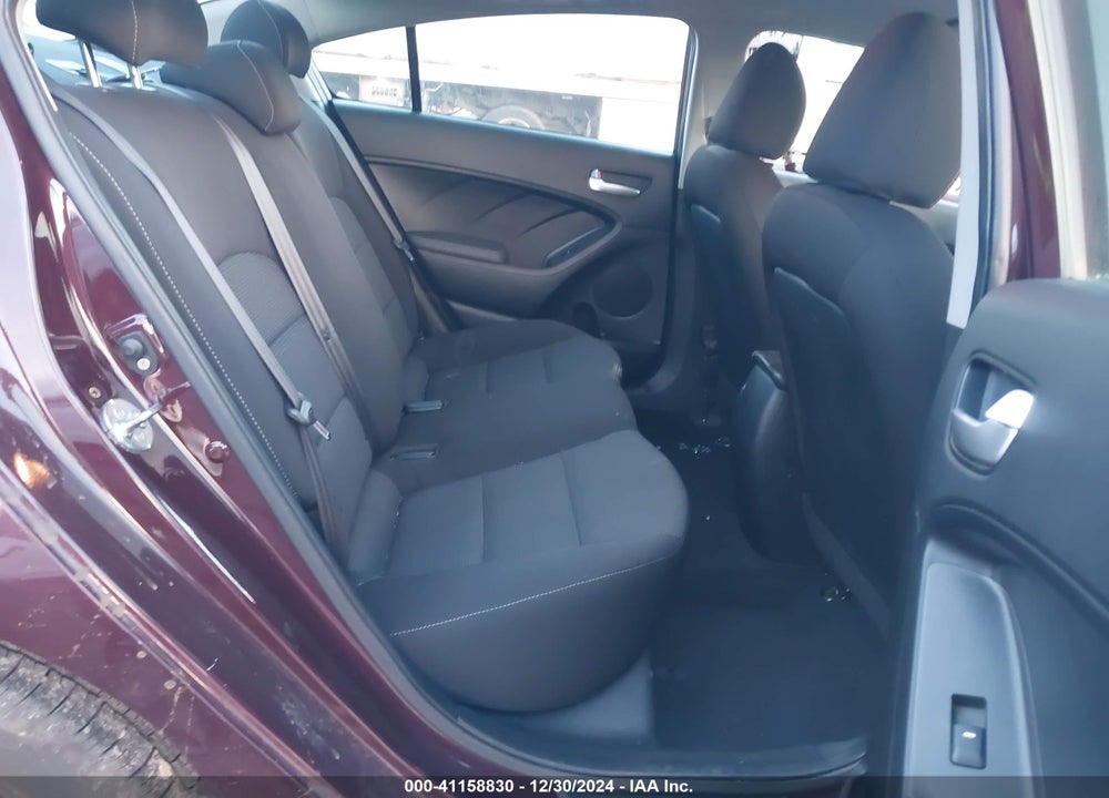 2018 KIA FORTE LX VIN: 3KPFK4A71JE274369