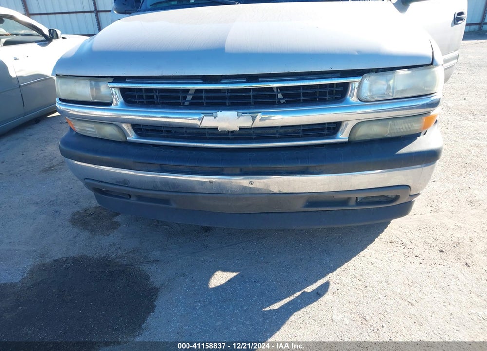 2005 CHEVROLET TAHOE LS VIN: 1GNEC13T45R272120