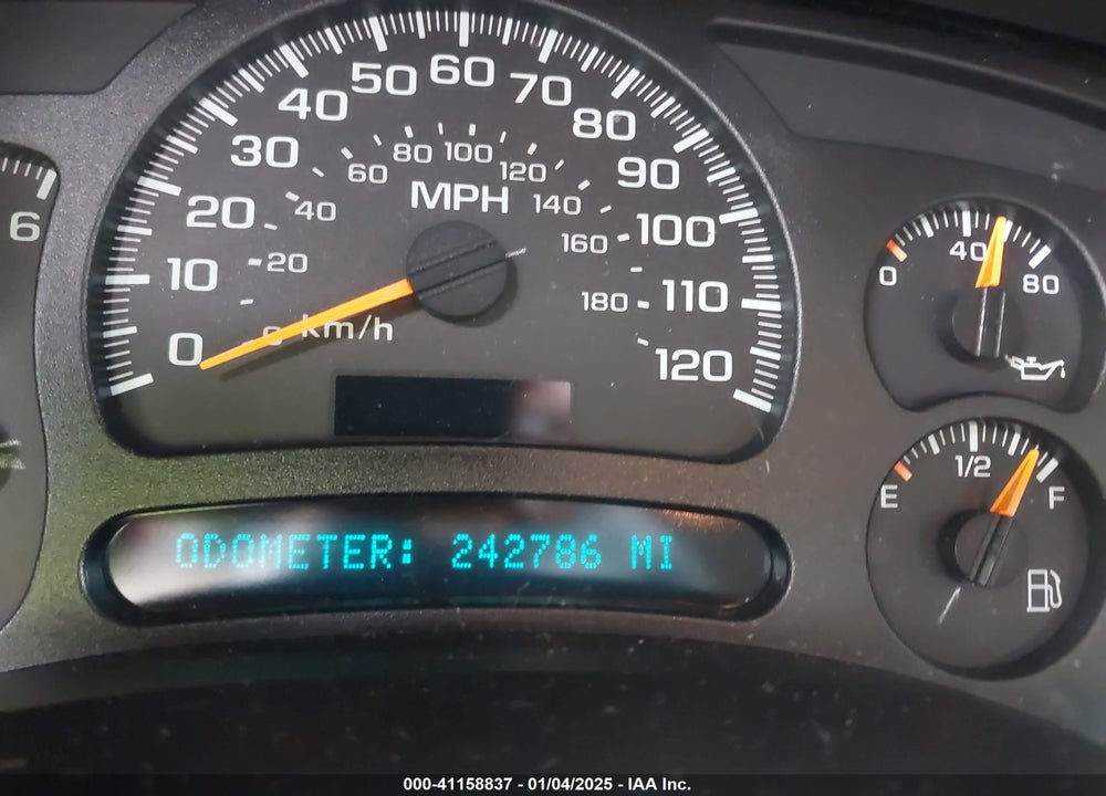 2005 CHEVROLET TAHOE LS VIN: 1GNEC13T45R272120