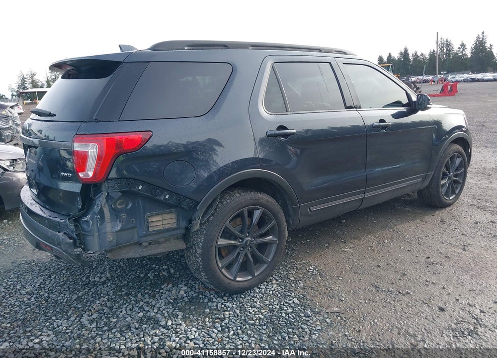2017 FORD EXPLORER XLT VIN: 1FM5K8D85HGC64022
