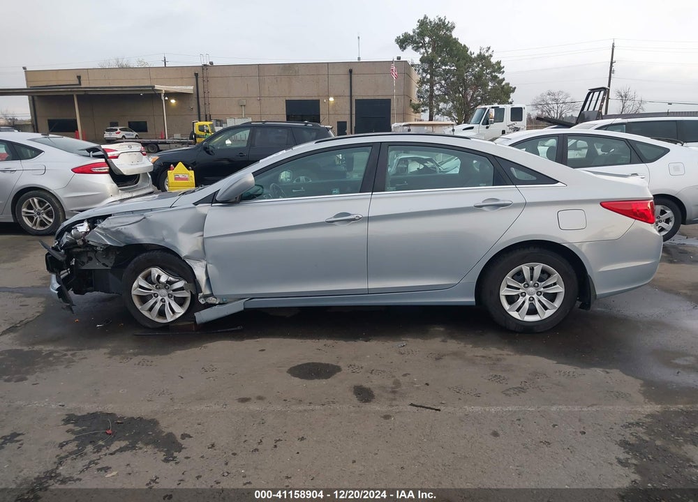 2013 HYUNDAI SONATA GLS VIN: 5NPEB4AC0DH606648