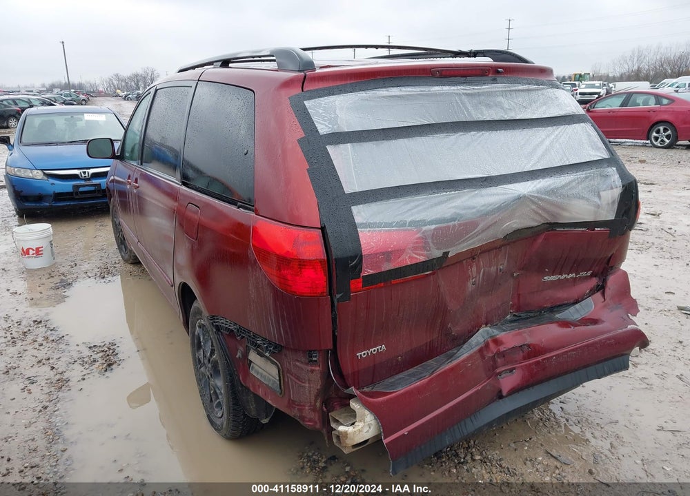 2005 TOYOTA SIENNA XLE VIN: 5TDZA22C15S362589