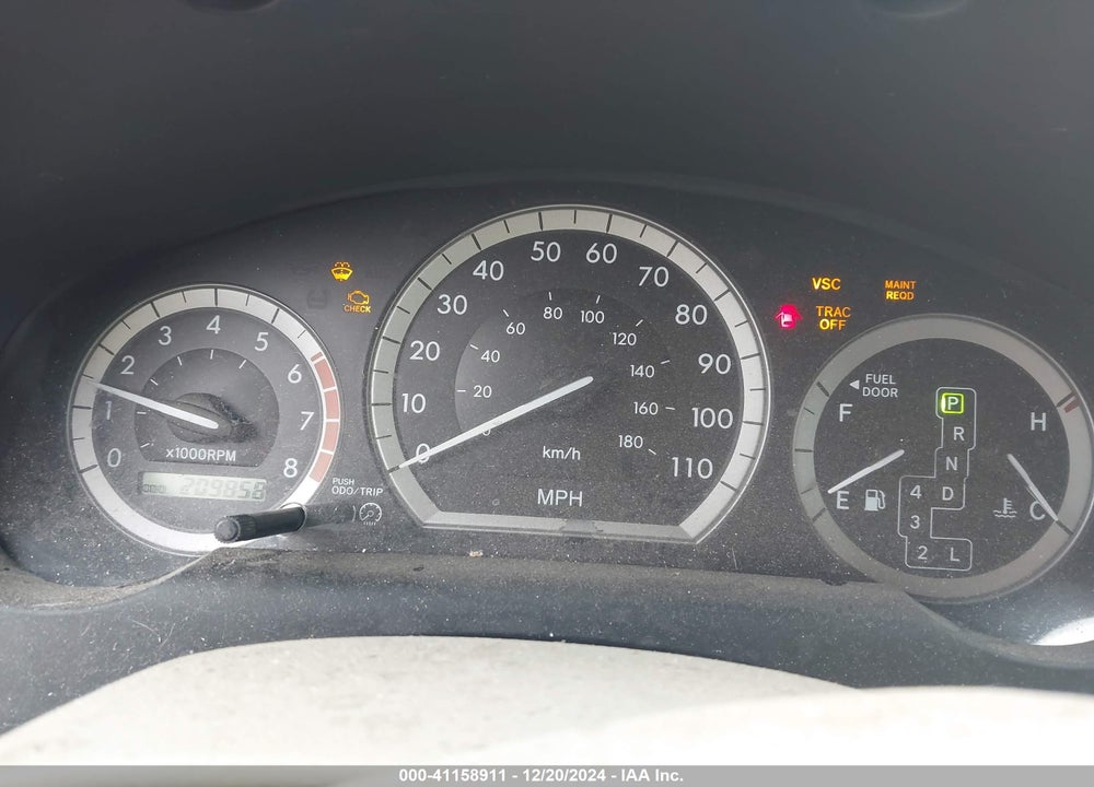 2005 TOYOTA SIENNA XLE VIN: 5TDZA22C15S362589