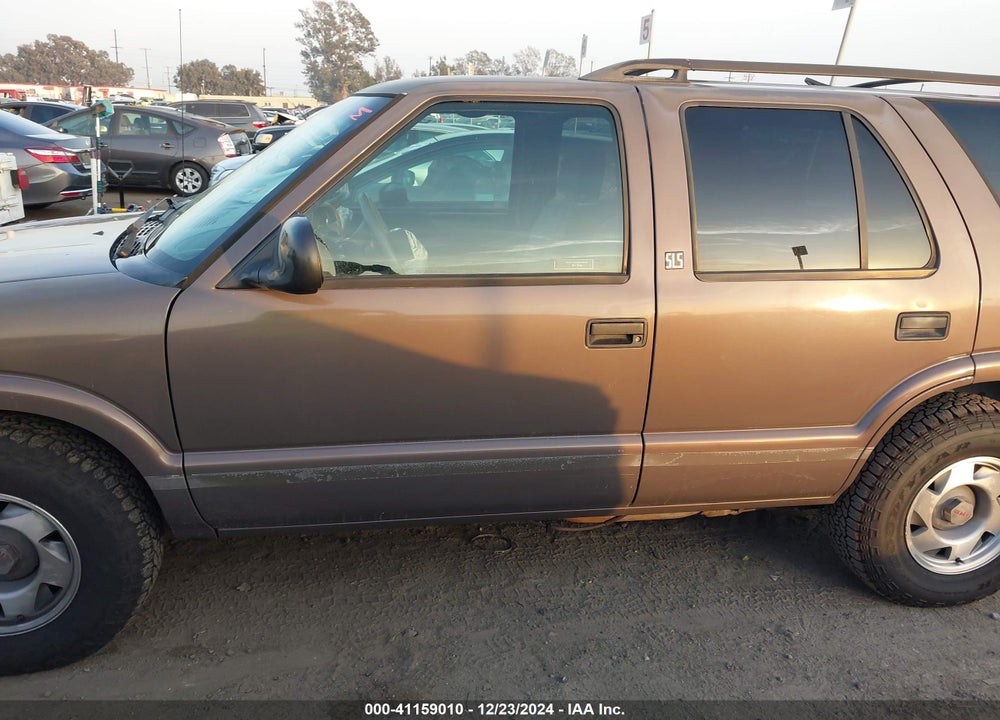 1998 GMC JIMMY SLS VIN: 1GKCS13W1W2562133