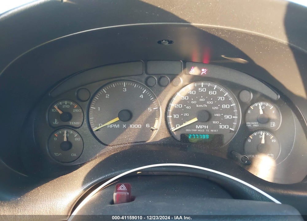 1998 GMC JIMMY SLS VIN: 1GKCS13W1W2562133