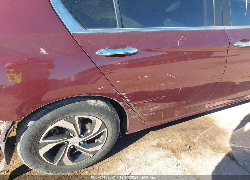 2016 HONDA ACCORD VIN: 1HGCR2F38GA156017