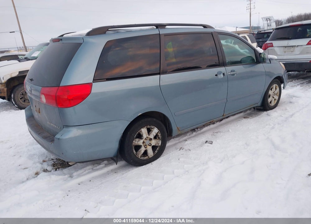 2008 TOYOTA SIENNA XLE VIN: 5TDZK22C08S183624
