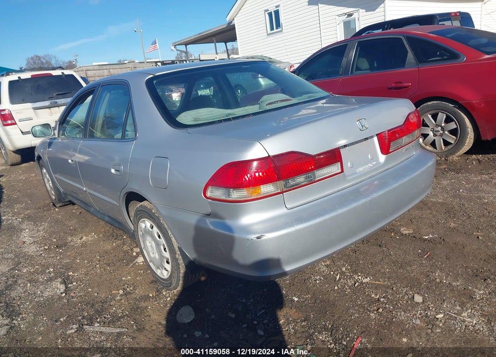 2001 HONDA ACCORD 2.3 LX VIN: 1HGCG56461A139868