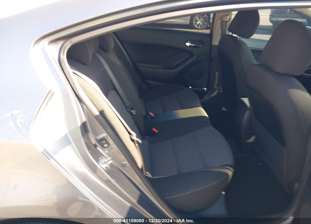 2018 KIA FORTE S VIN: 3KPFL4A76JE175110